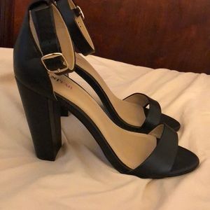 Just Fab Black Block Heel Sandals
